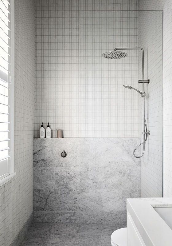фото плитки стилю мінімалізм для ванної кімнати з глянцевою поверхнею